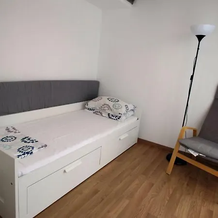 Perigiali Apartment *