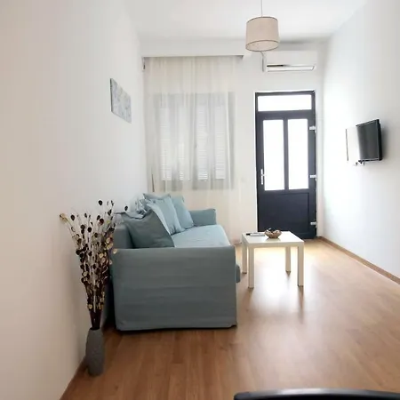 Perigiali Apartment *