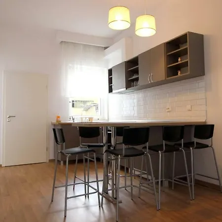 Perigiali Apartment *